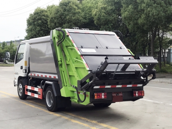 HDW5042ZYSKM6型壓縮式垃圾車（凱馬）4m3