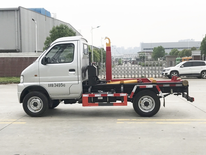 HDW5038ZXXE6車(chē)廂可卸式垃圾車(chē)（東風(fēng)小霸王）