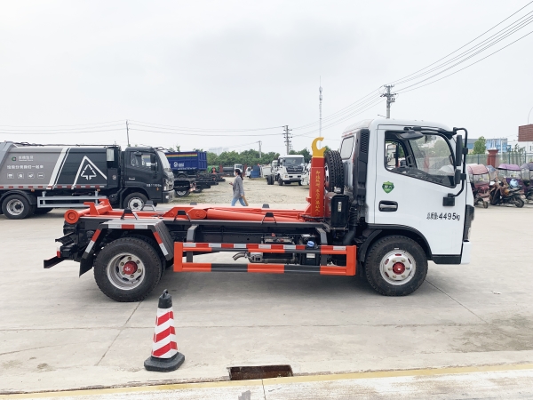 HDW5070ZXXE6車廂可卸式垃圾車（東風多利卡）