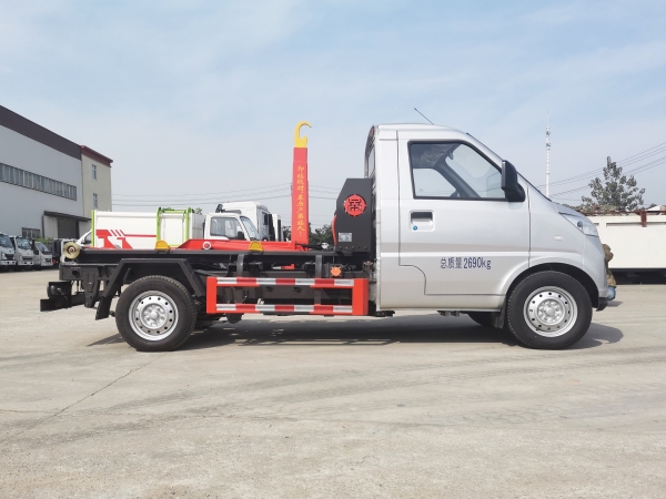 HDW5030ZXXBEV純電動(dòng)車(chē)廂可卸式垃圾車(chē)（五菱新能源）