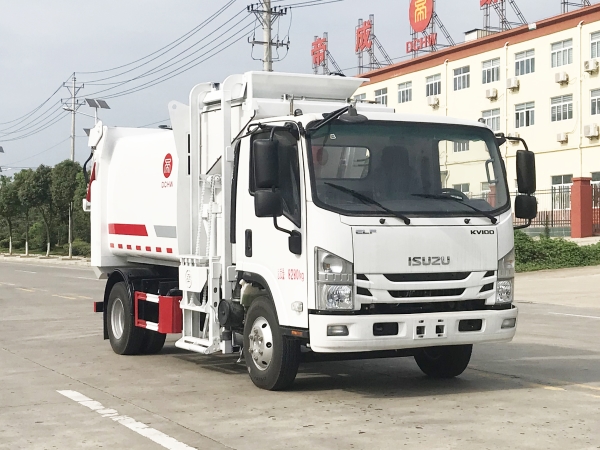 HDW5080TCAQL6餐廚垃圾車（五十鈴KV100）6m3