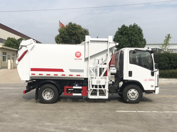 HDW5080TCAQL6餐廚垃圾車（五十鈴KV100）6m3